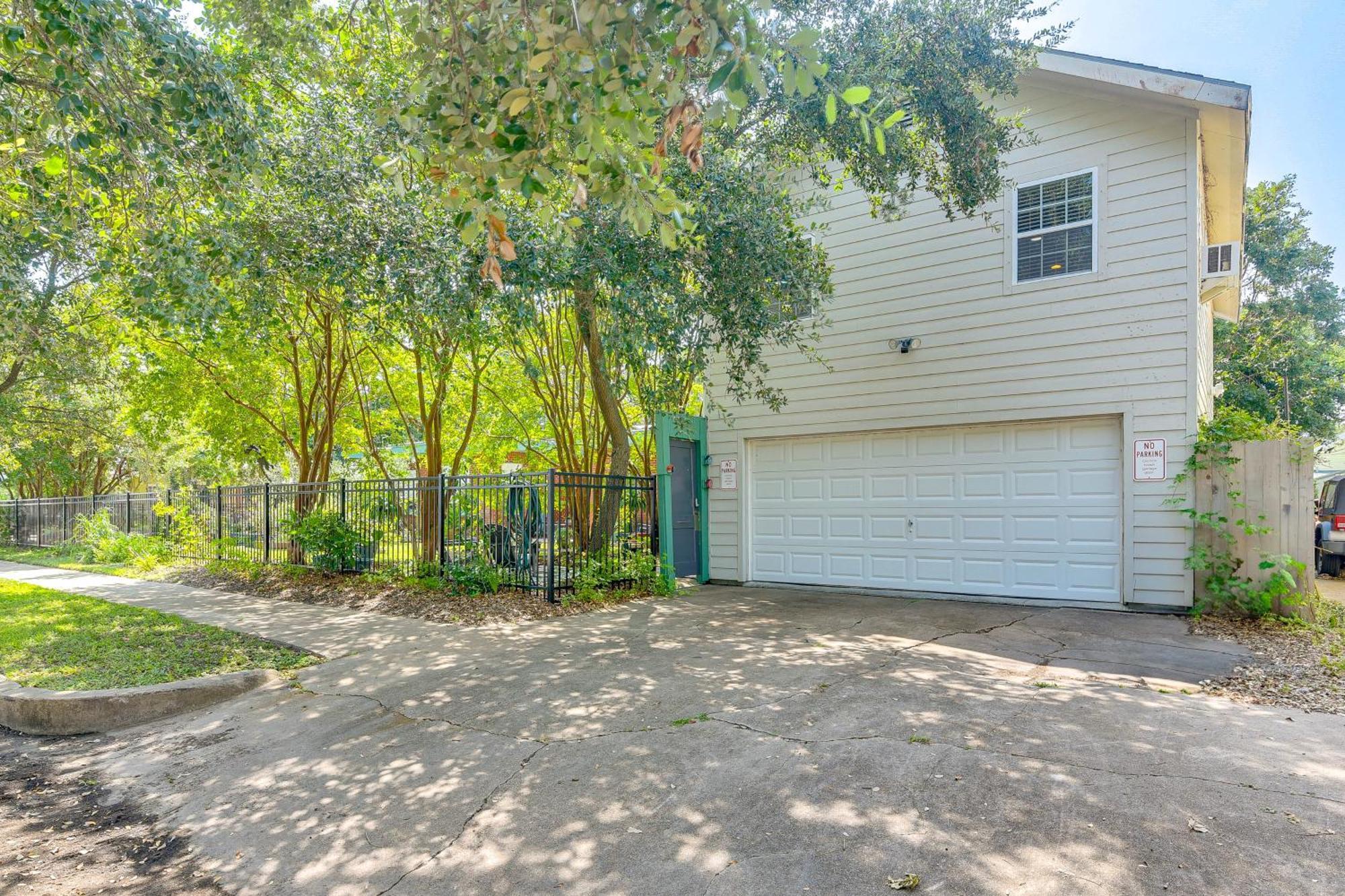 Cozy Galveston Apartment With Private Beach Pass! Zewnętrze zdjęcie