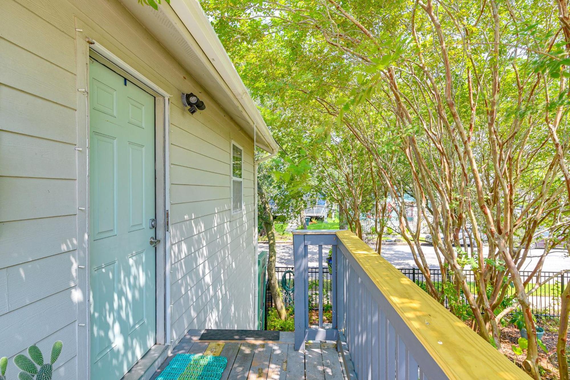 Cozy Galveston Apartment With Private Beach Pass! Zewnętrze zdjęcie